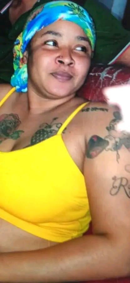 La femme d’un journaliste interpellée pour des liens présumés avec Izo