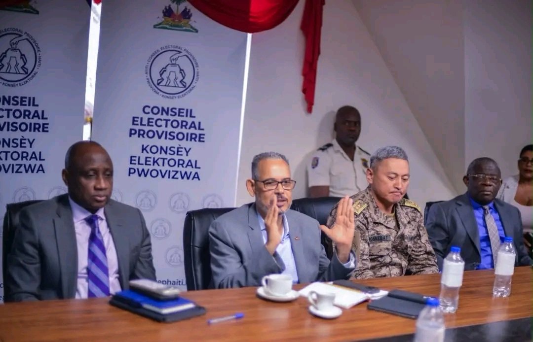 ÉLECTIONS EN HAÏTI : une rencontre majeure au sommet de l’État entre Fils-Aimé, le CEP et les chefs des forces de sécurité
